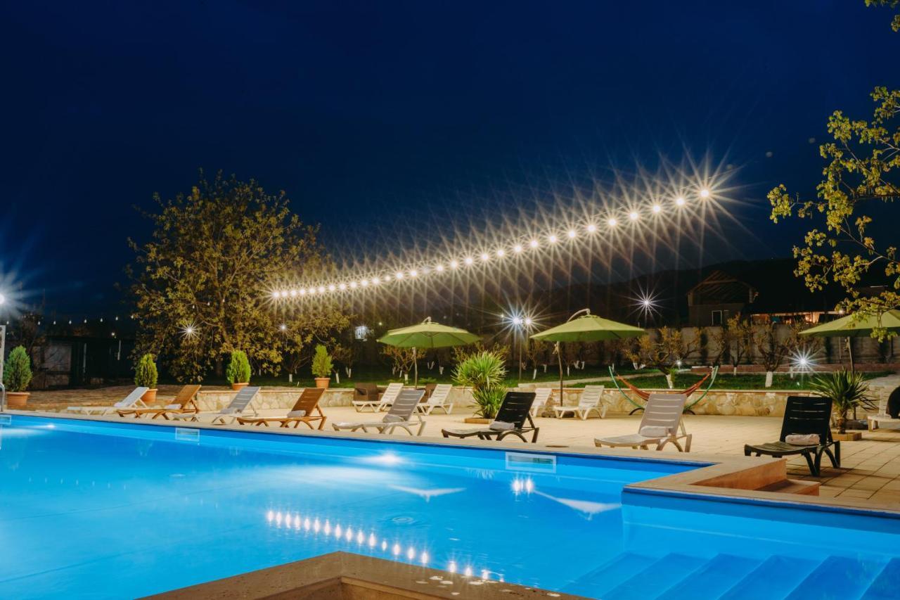 Hotel & Wine Cellar Arge Телави Екстериор снимка