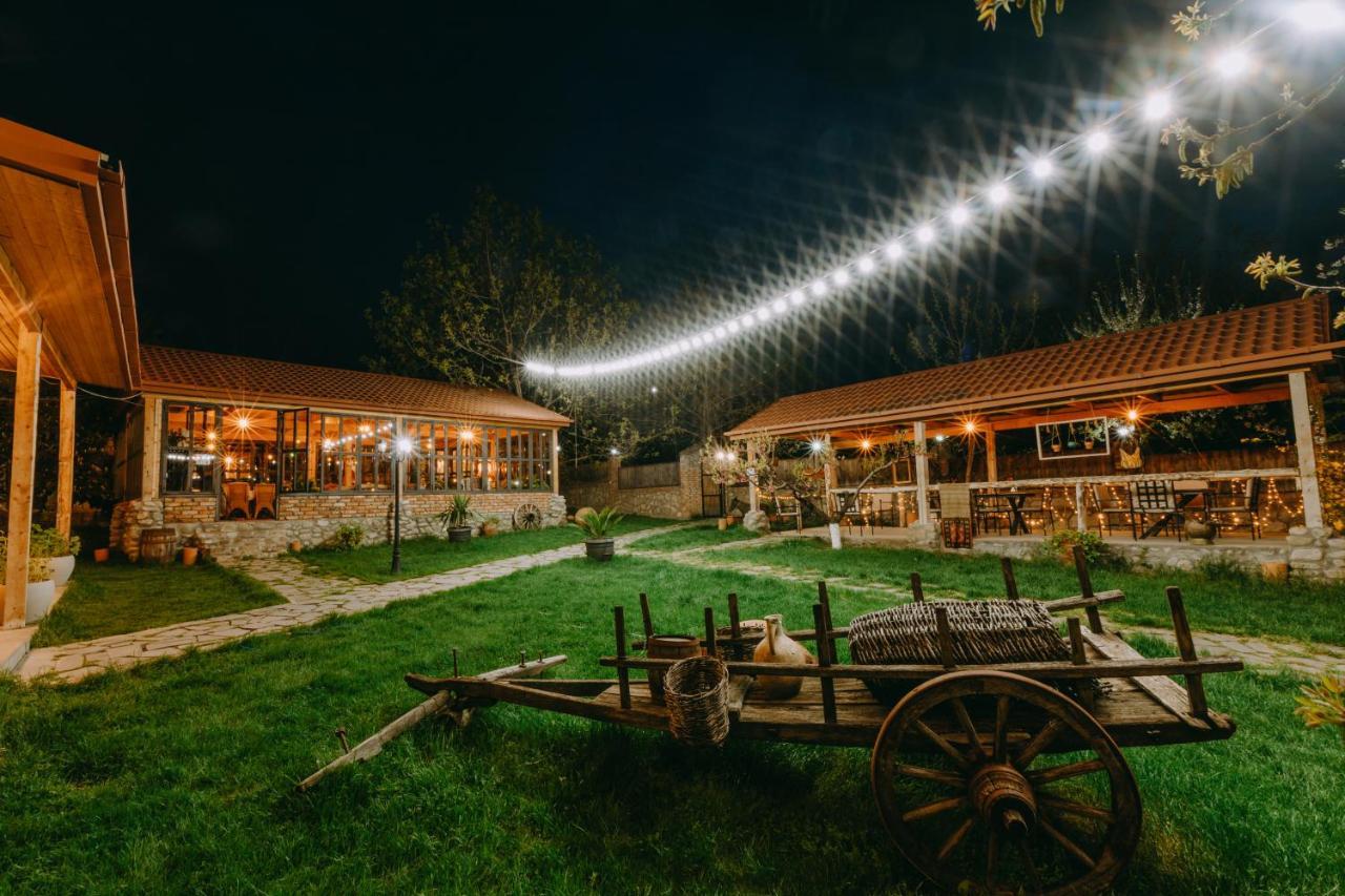 Hotel & Wine Cellar Arge Телави Екстериор снимка