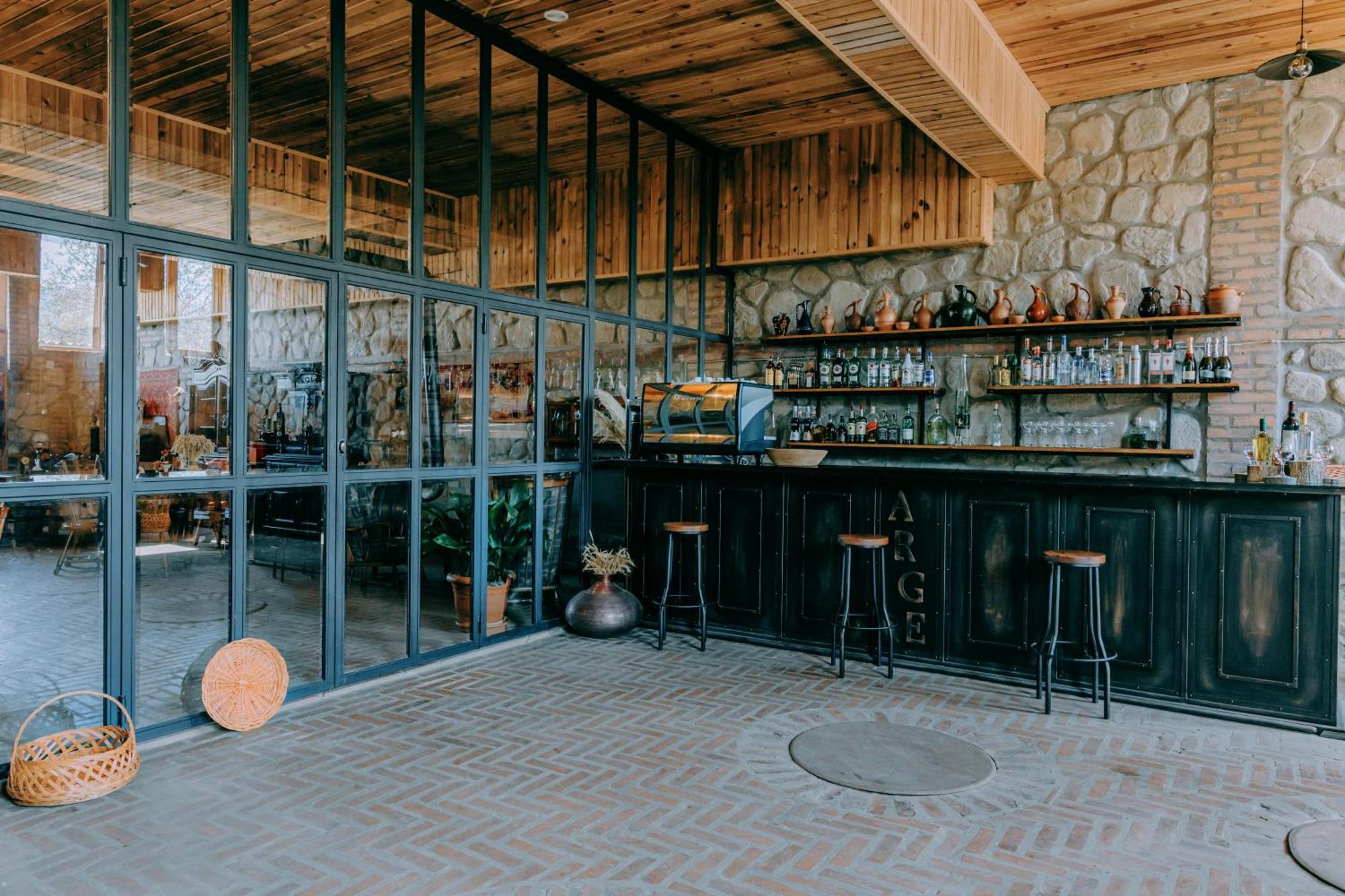 Hotel & Wine Cellar Arge Телави Екстериор снимка