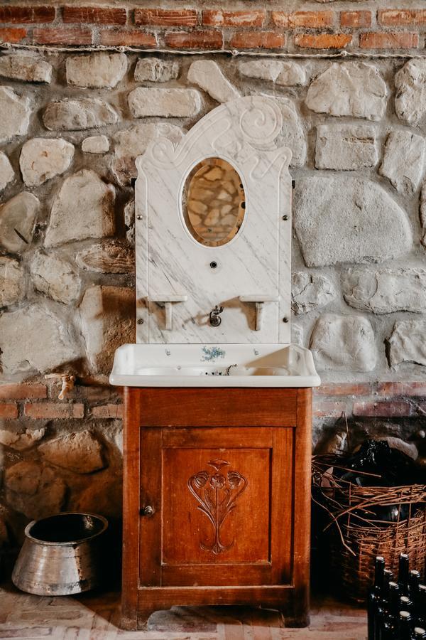 Hotel & Wine Cellar Arge Телави Екстериор снимка
