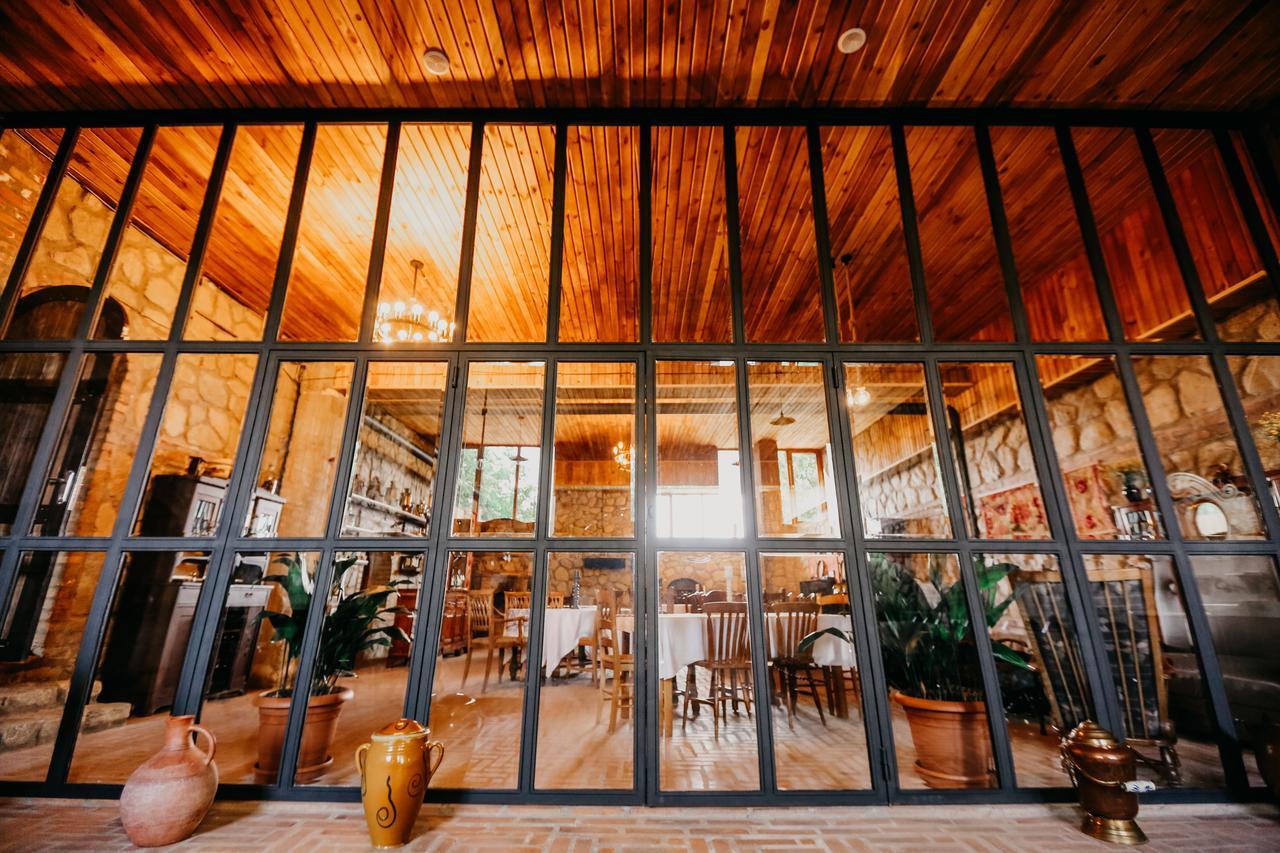 Hotel & Wine Cellar Arge Телави Екстериор снимка