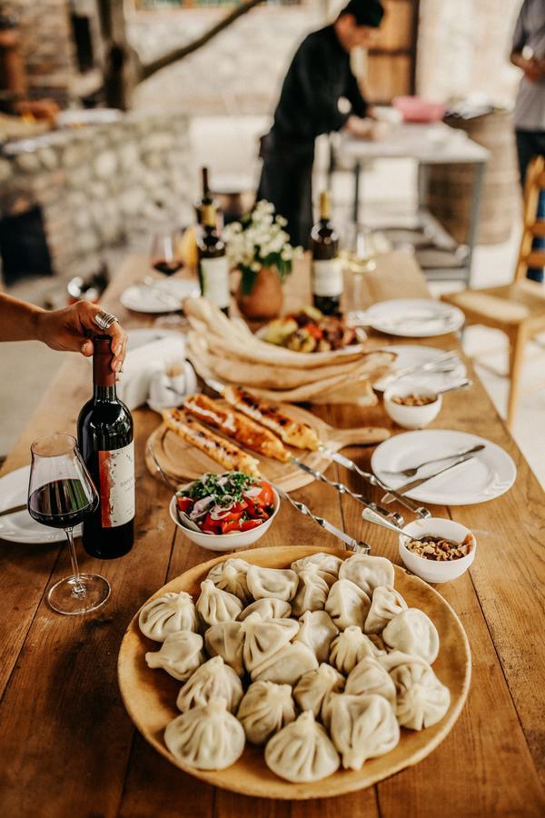 Hotel & Wine Cellar Arge Телави Екстериор снимка