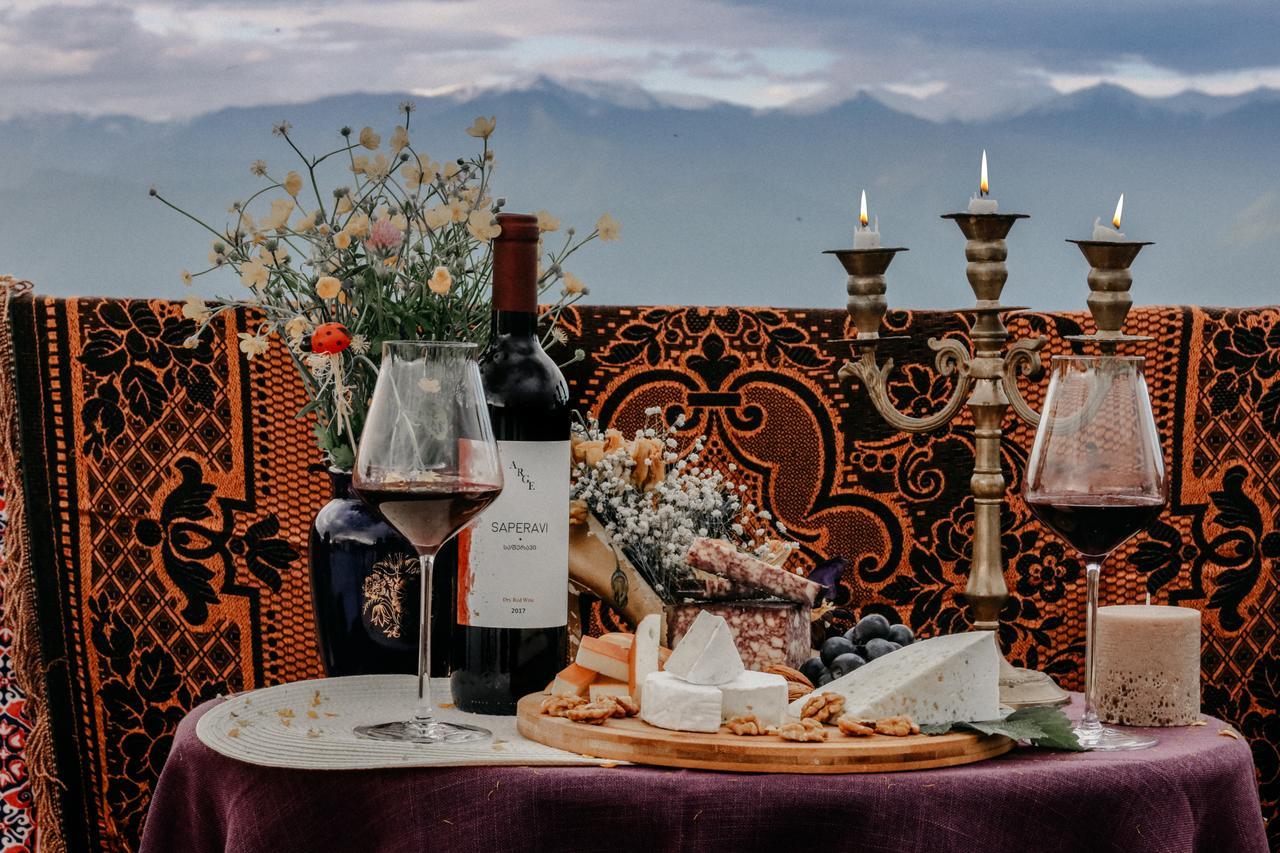 Hotel & Wine Cellar Arge Телави Екстериор снимка